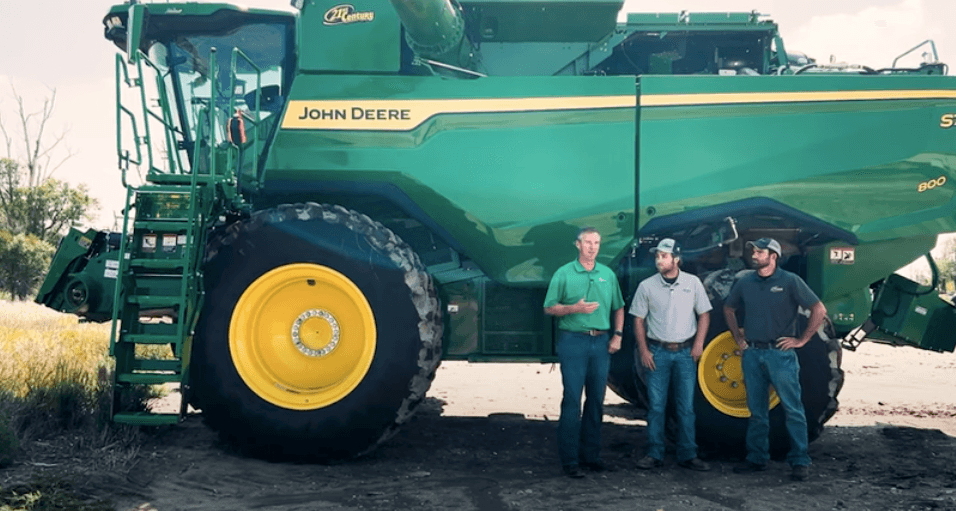 The New 2025 S7 800 John Deere Combine Farm Trials - FarmCast Ep32