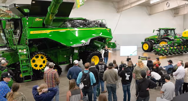 John Deere's See & Spray Ultimate - Smart Farming Solutions: FarmCast Ep 24
