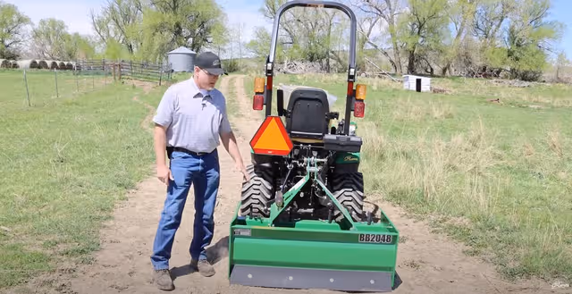Operating the Frontier BB2048 Box Blade & the John Deere 1025R Tractor